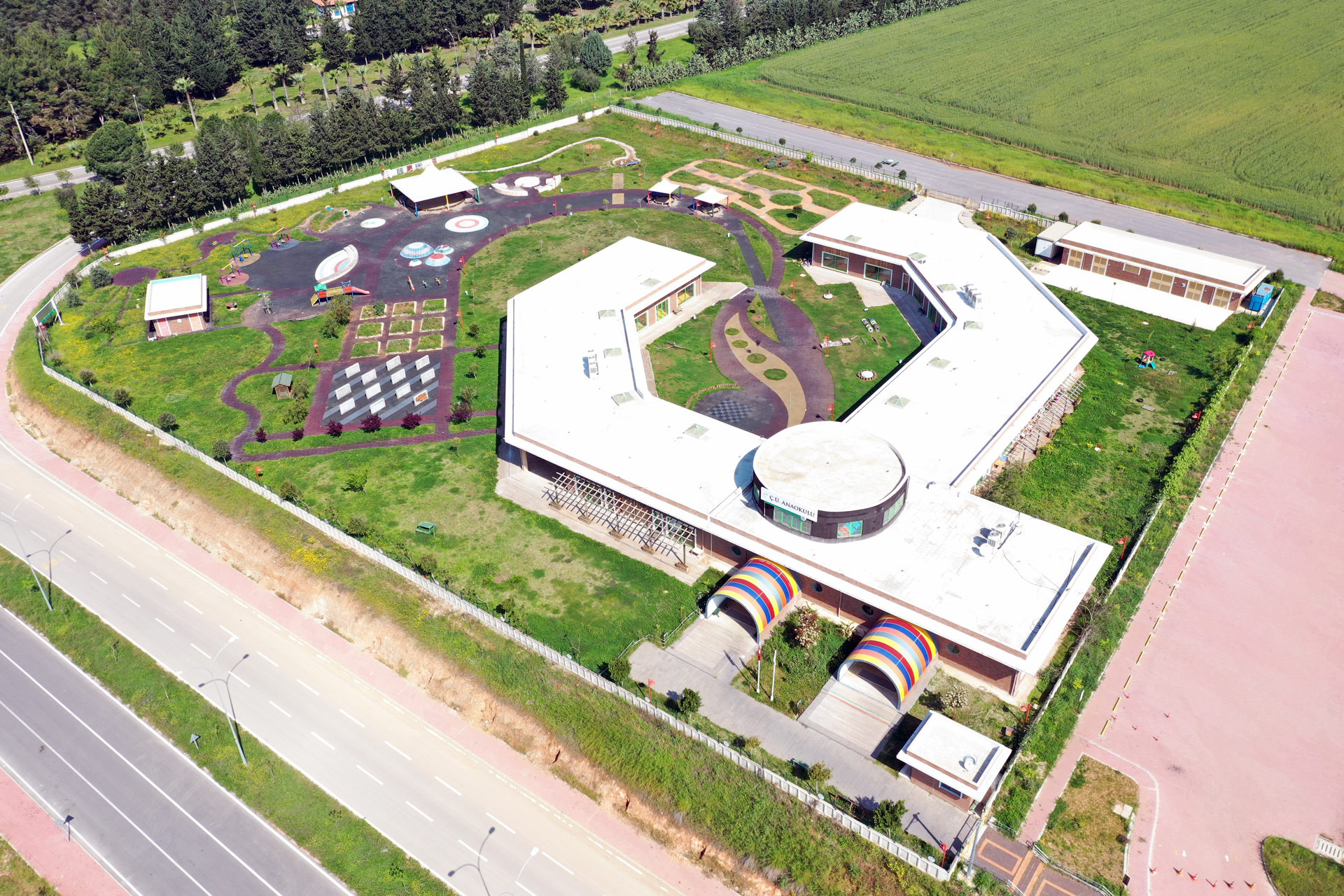 جامعة تشوكوروفا - Çukurova Üniversitesi