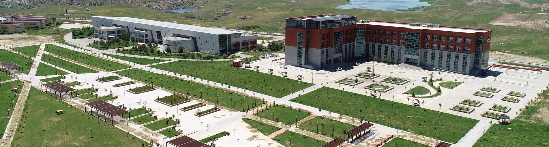 جامعة باتمان - Batman Üniversitesi