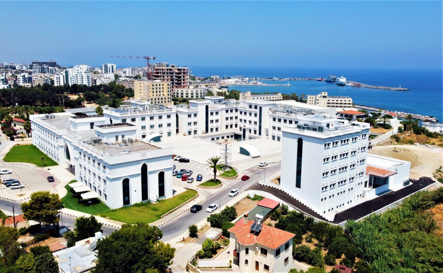 جامعة كيرينيا الخاصة - Girne Üniversitesi
