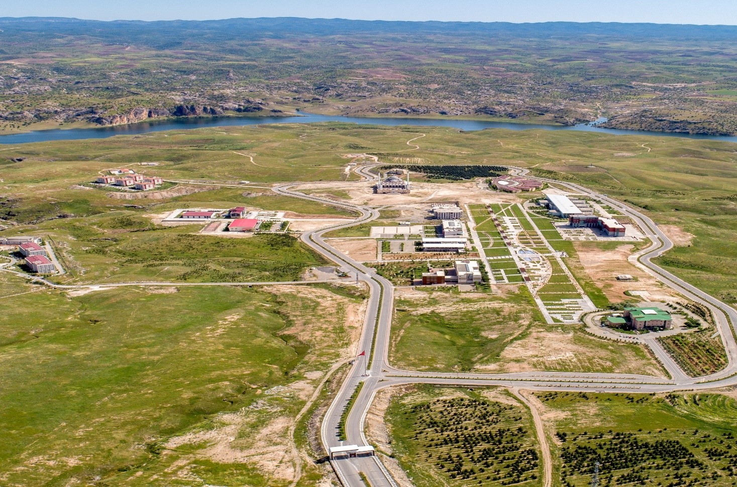 جامعة باتمان - BATMAN ÜNİVERSİTESİ 