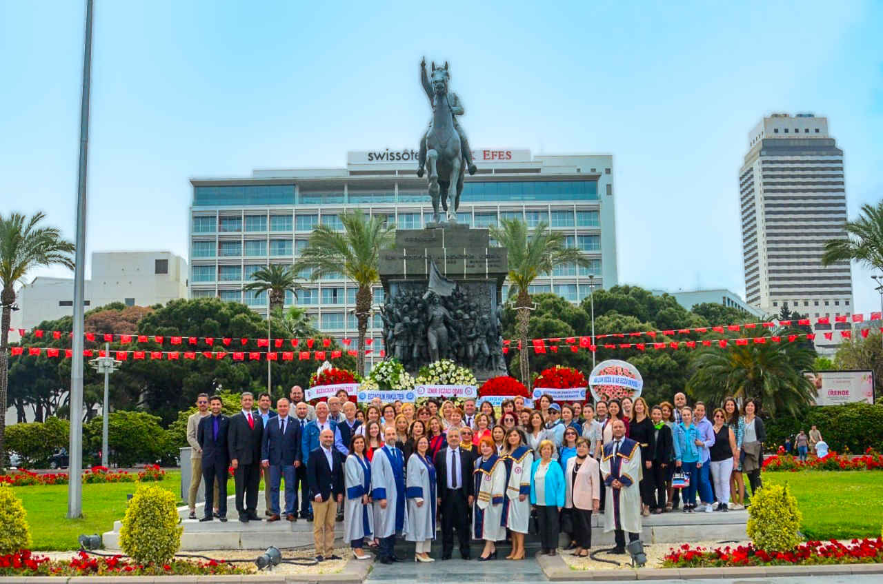 جامعة إزمير كاتب شلبي - İZMİR KATİP ÇELEBİ ÜNİVERSİTESİ