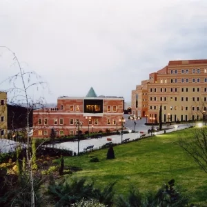 جامعة يدي تبه-Yeditepe Üniversitesi