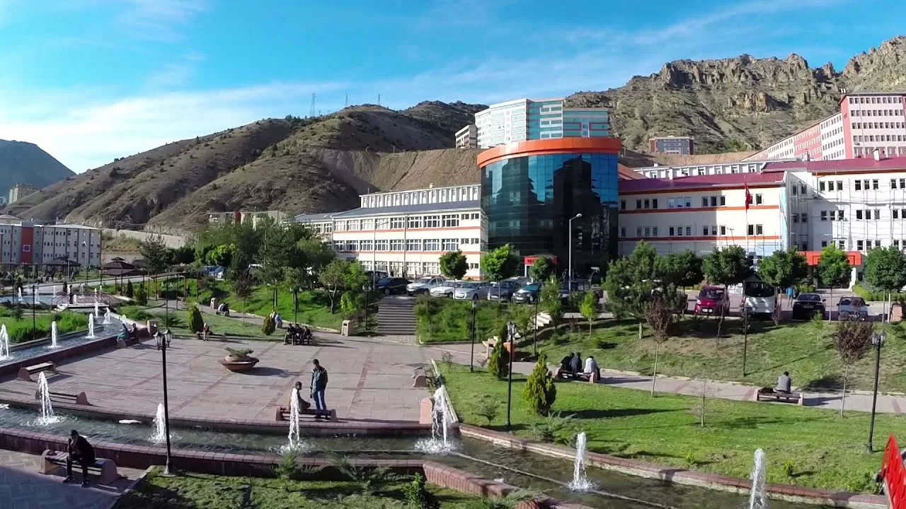 جامعة غوموش هانة – GÜMÜŞHANE ÜNIVERSITESİ