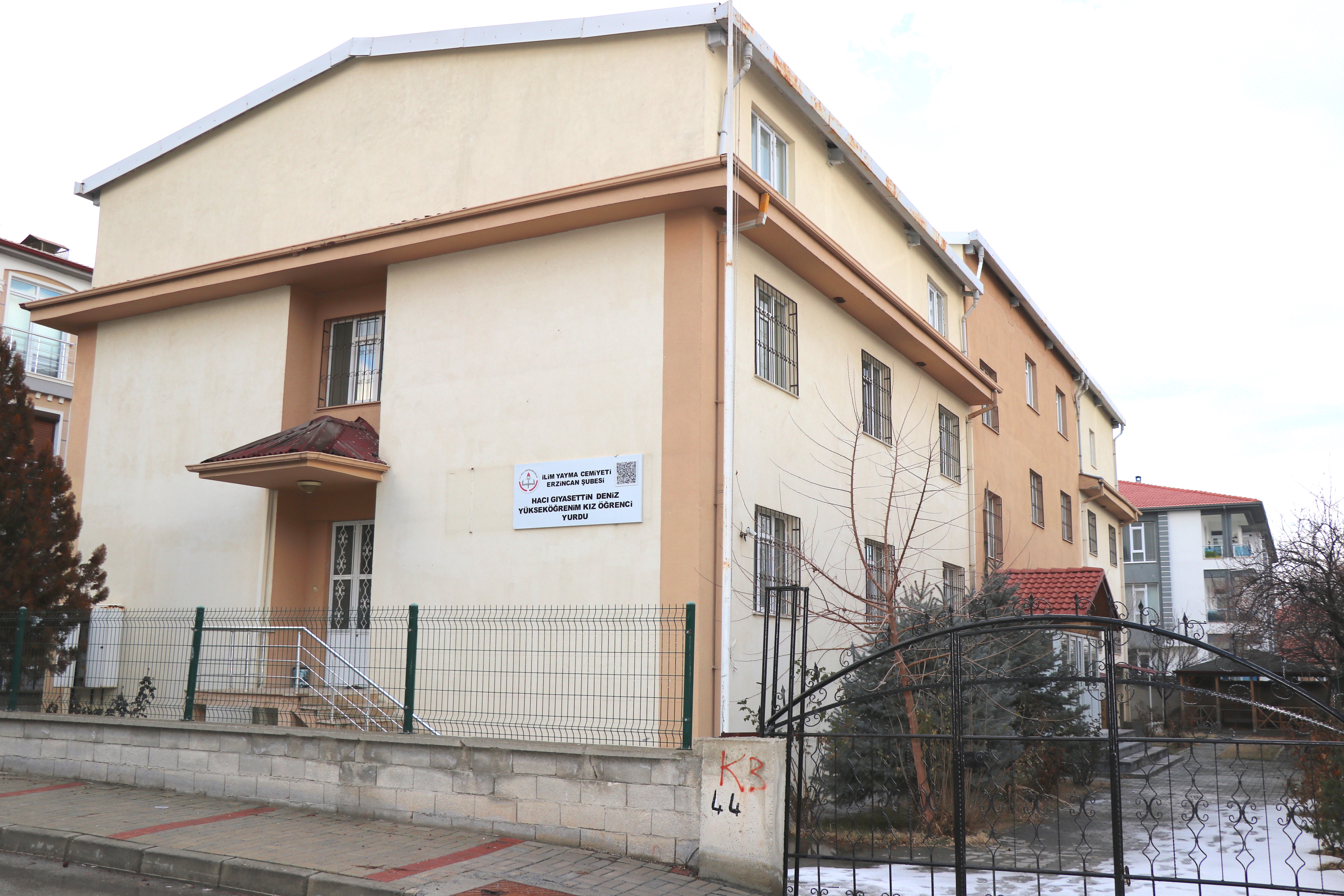 Hacı Giyasettin Deniz Yükseköğretim Kız Öğrenci Yurdu