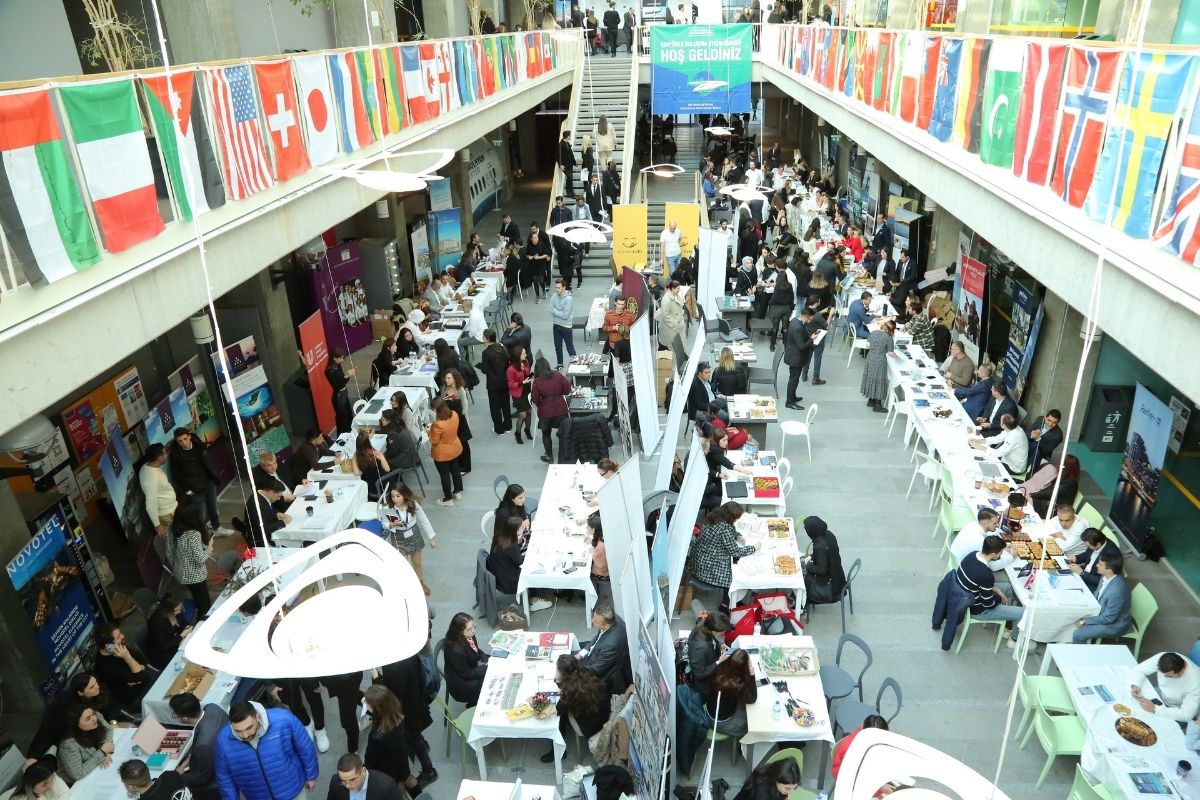 ÖZYEĞİN ÜNİVERSİTESİ -جامعة أوزيجين