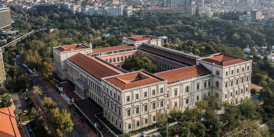 جامعة إسطنبول التقنية  - İSTANBUL TEKNİK ÜNİVERSİTESİ