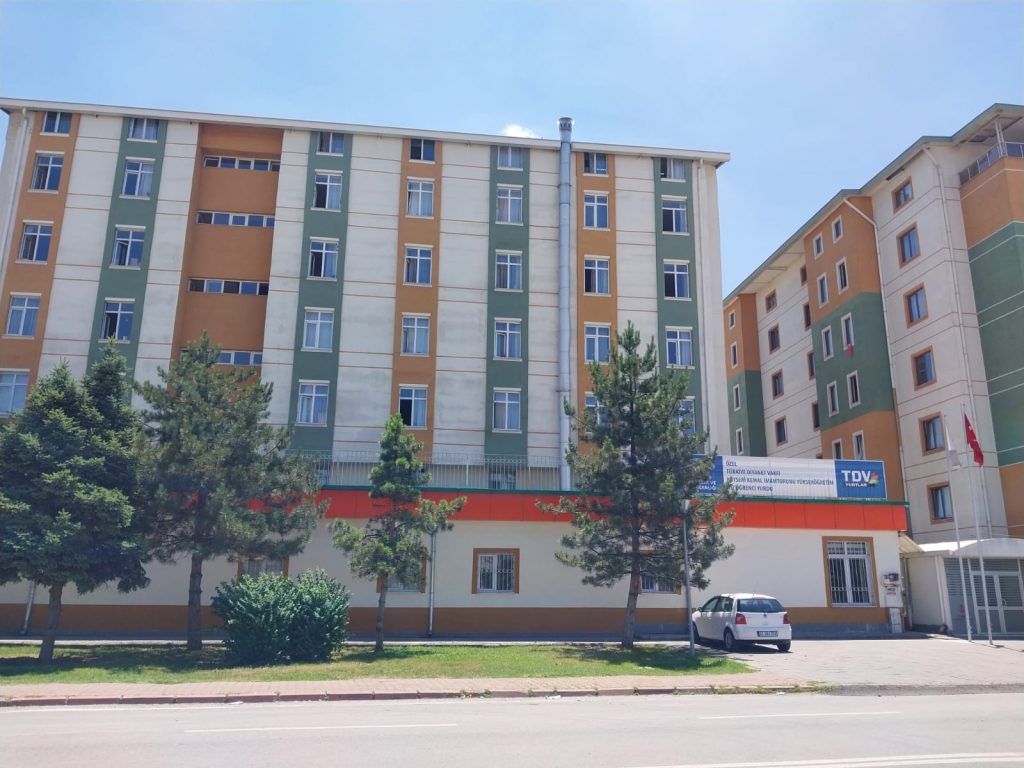 TÜRKİYE DİYANET VAKFI KAYSERİ KEMAL İMAMTORUNU YÜKSEKÖĞRENİM KIZ ÖĞRENCİ YURDU-وقف الديانة التركي  سكن كيمال إمامتورونو للطالبات الجامعيات في قيصري