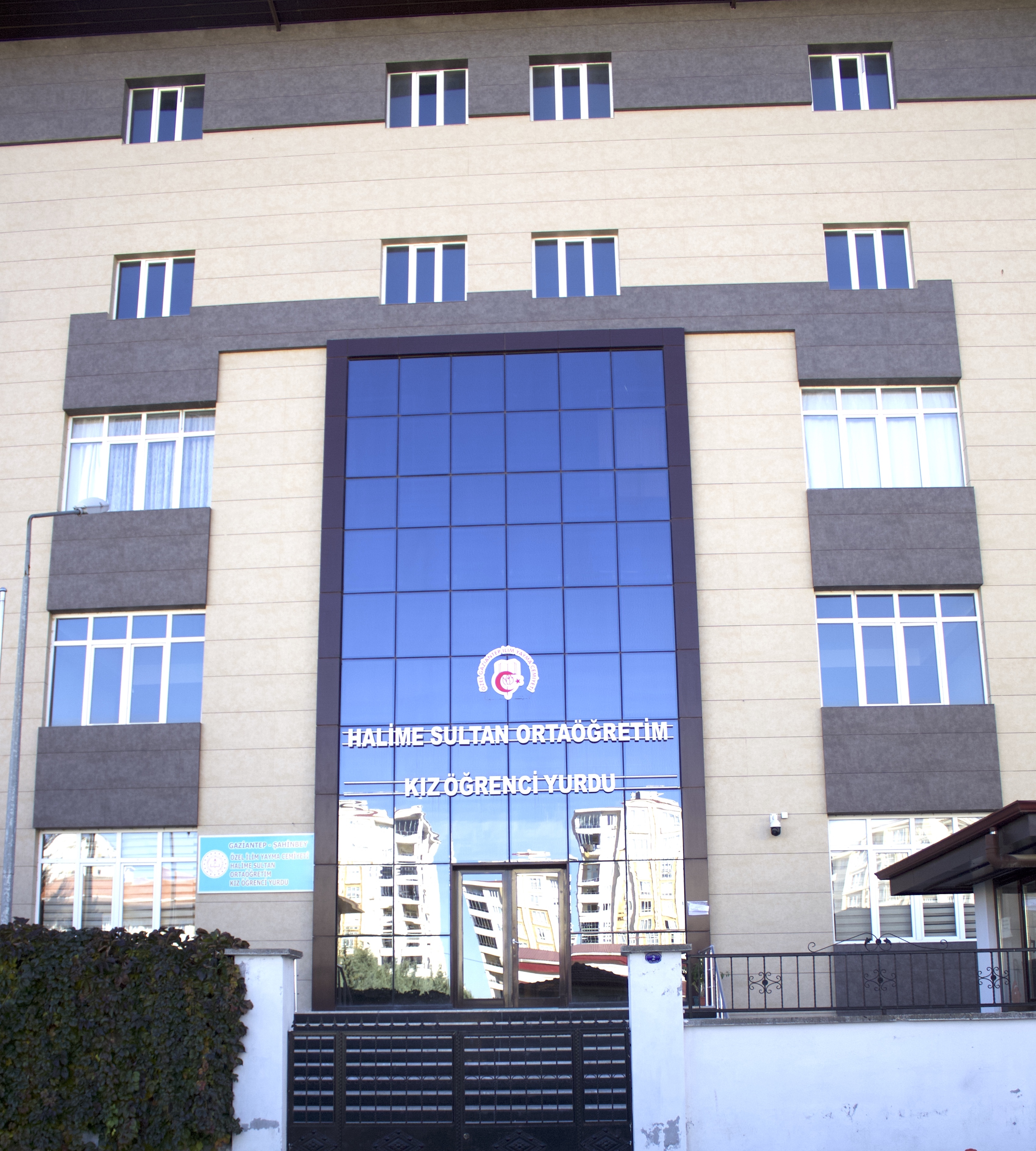 Halime Sultan Ortaöğretim Kız Öğrenci Yurdu