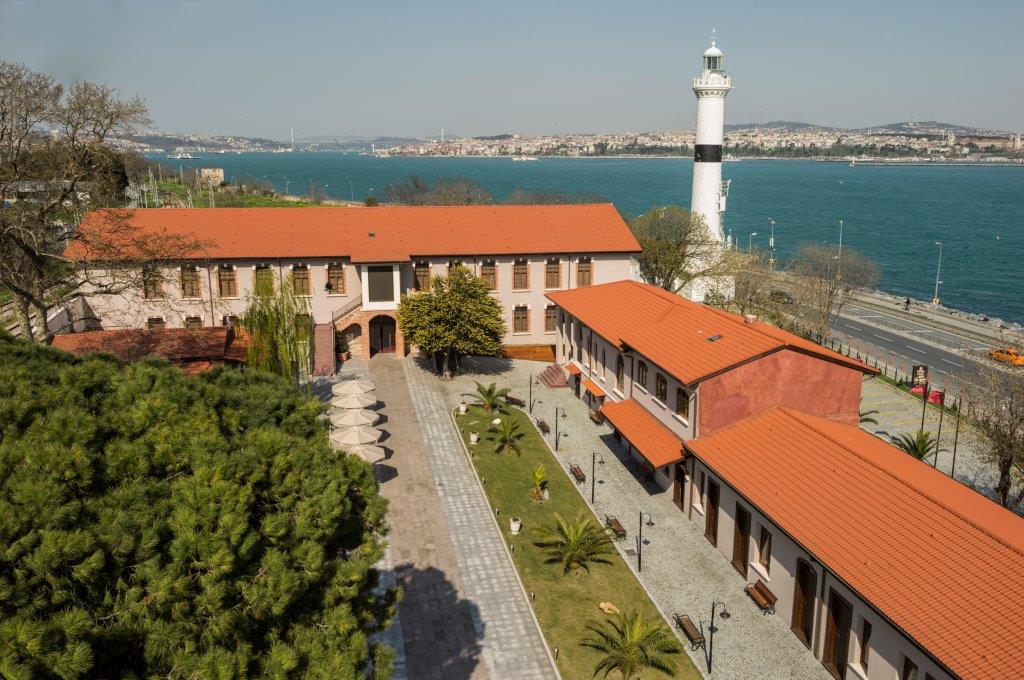 المدرسة المهنية للصحة والعلوم الاجتماعية في إسطنبول - İstanbul Sağlık ve Sosyal Bilimler Meslek Yüksekokulu 