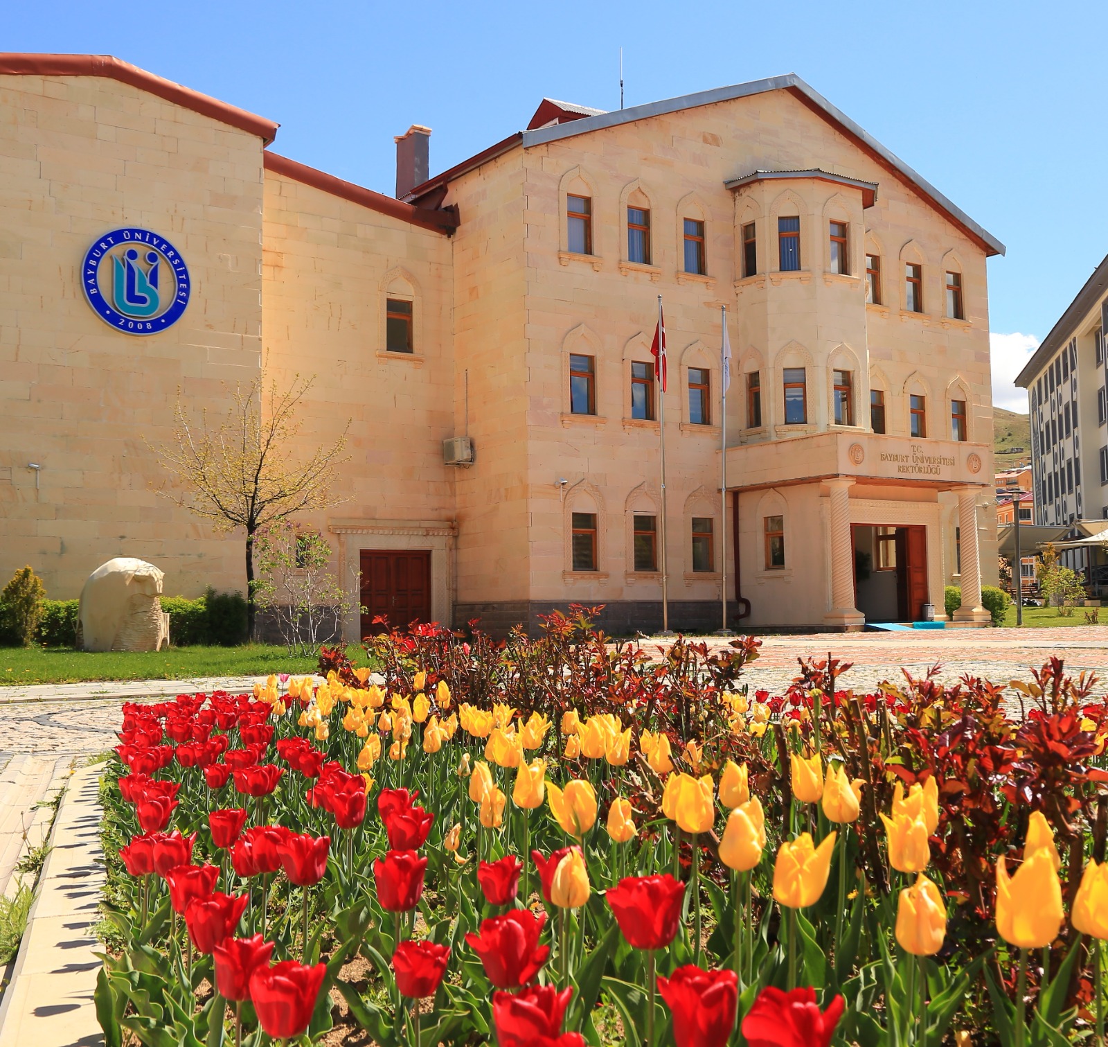 جامعة بايبورت - Bayburt Üniversitesi