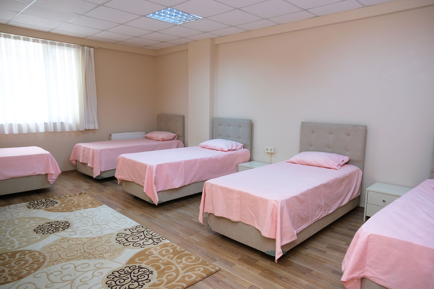 Özel İnsan Vakfı Maltepe Yükseköğretim Kız Öğrenci Yurdu