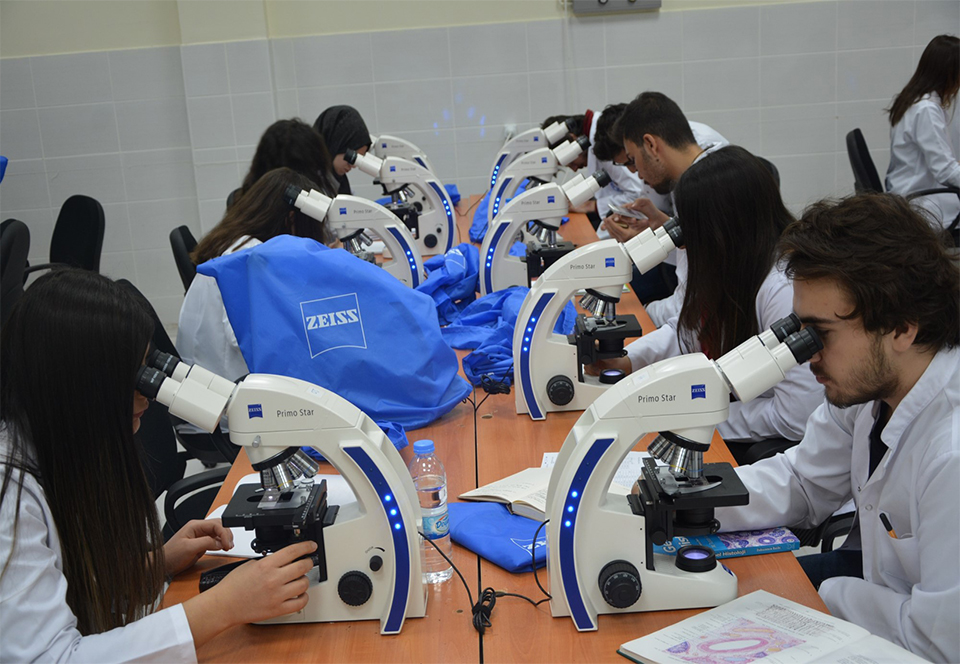 جامعة كافكاس - Kafkas Üniversitesi