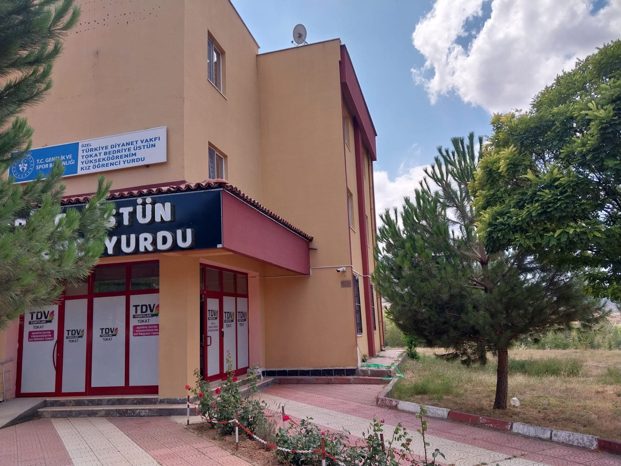 TÜRKİYE DİYANET VAKFI TOKAT YÜKSEKÖĞRENİM KIZ ÖĞRENCİ YURDU