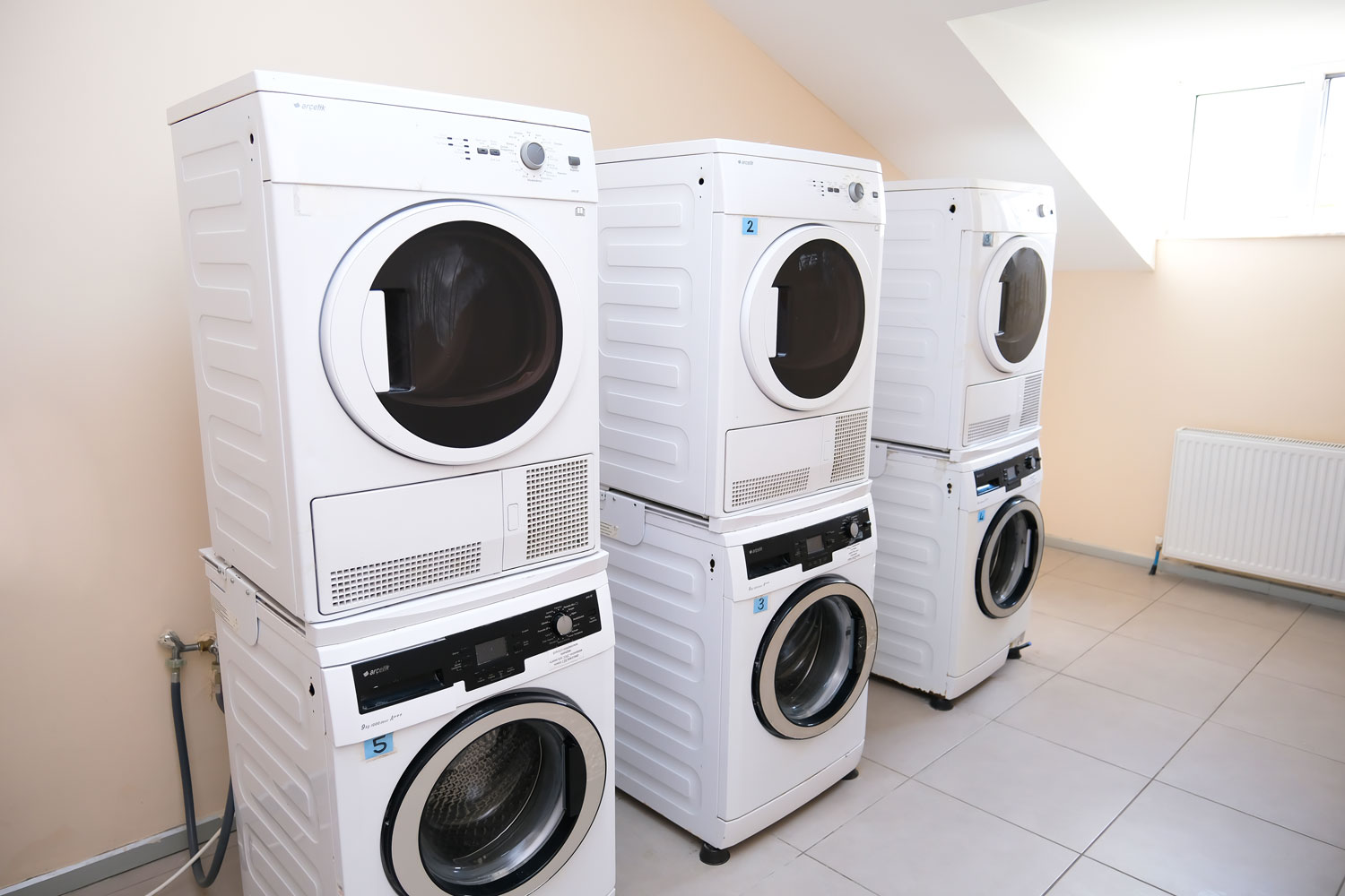 Özel İnsan Vakfı Prof. Dr. Ahmet Haluk Dursun Yükseköğretim Erkek Öğrenci Yurdu