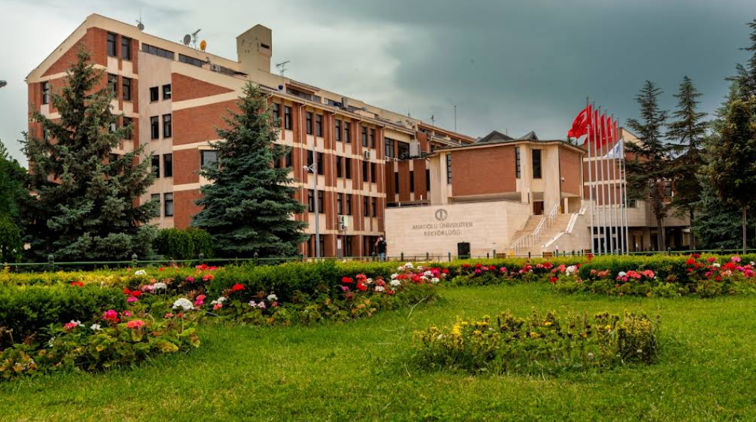 جامعة الأناضول - ANADOLU ÜNİVERSİTESİ