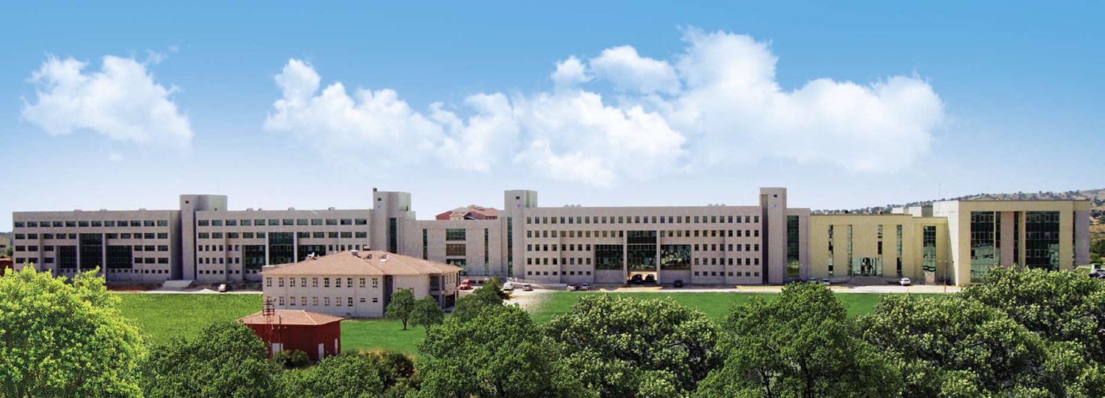 جامعة اوشاك - Uşak Üniversitesi