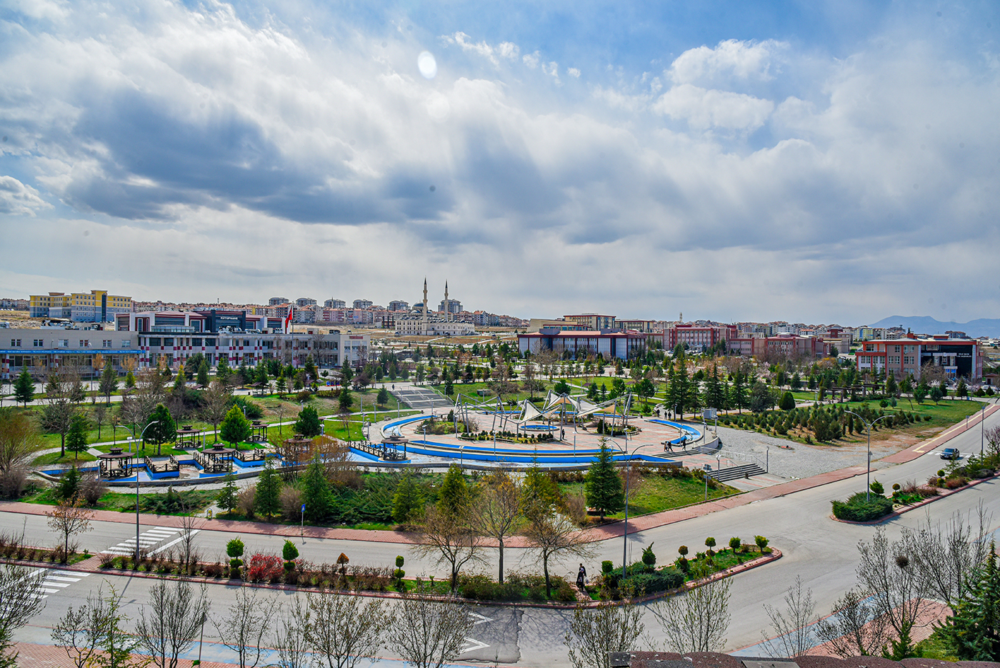 جامعة كارامان -KARAMANOĞLU MEHMETBEY ÜNIVERSITESİ