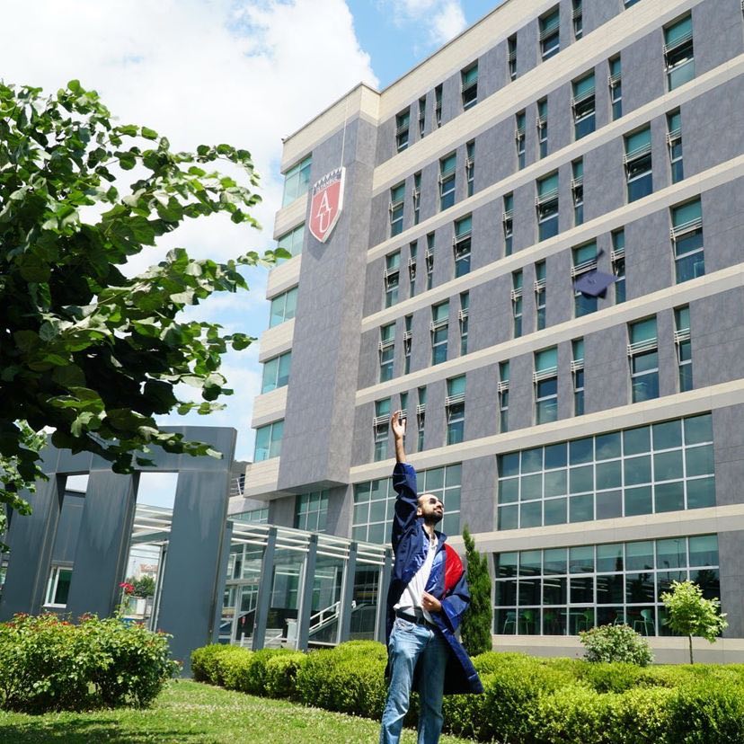 ALTINBAŞ ÜNİVERSİTESİ _ جامعة التن باش 