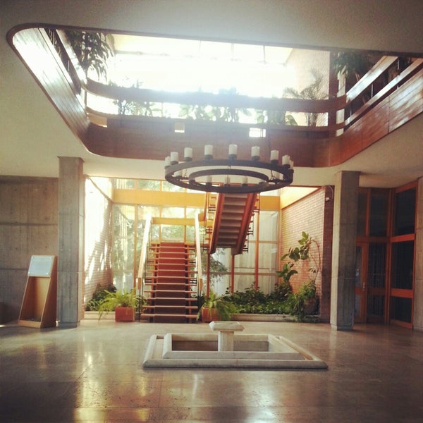 جامعة الشرق الأوسط التقنية - Doğu Teknik Üniversitesi