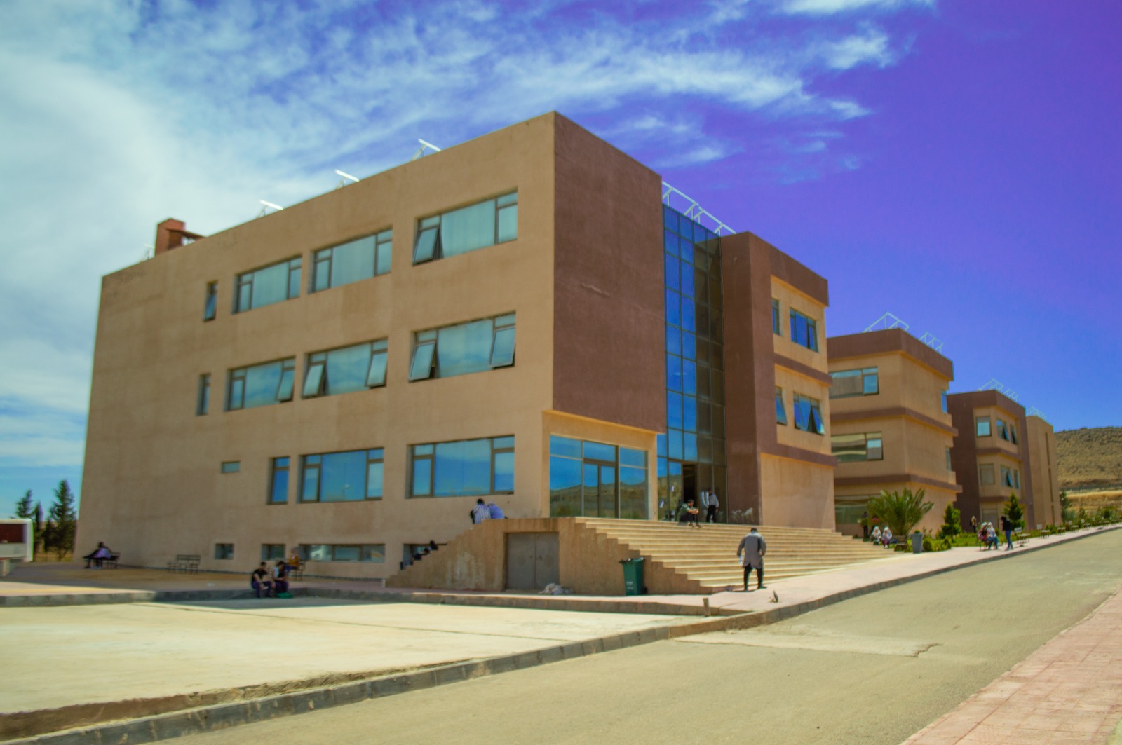 جامعة الرشيد الدولية الخاصة للعلوم والتكنولوجيا