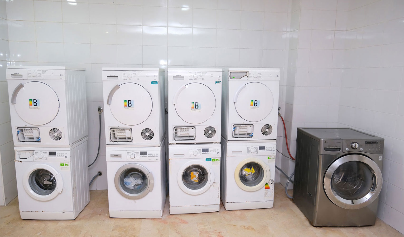 Özel İnsan Vakfı Metin Yüksel Yükseköğretim Erkek Öğrenci Yurdu