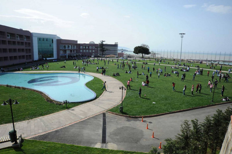 TRABZON ÜNİVERSİTESİ -جامعة طرابزون